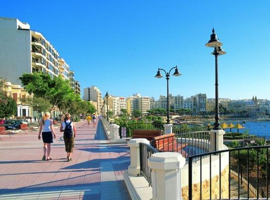 Apartament Contemporary 3Br Retreat In Prime Sliema Zewnętrze zdjęcie